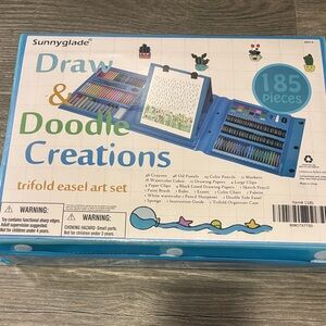 Blue Draw & Doodle Creations Trifold Easel Art Set